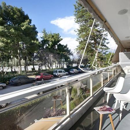 Palaio Faliro, A Bright And Spacious Apartment Atene Esterno foto