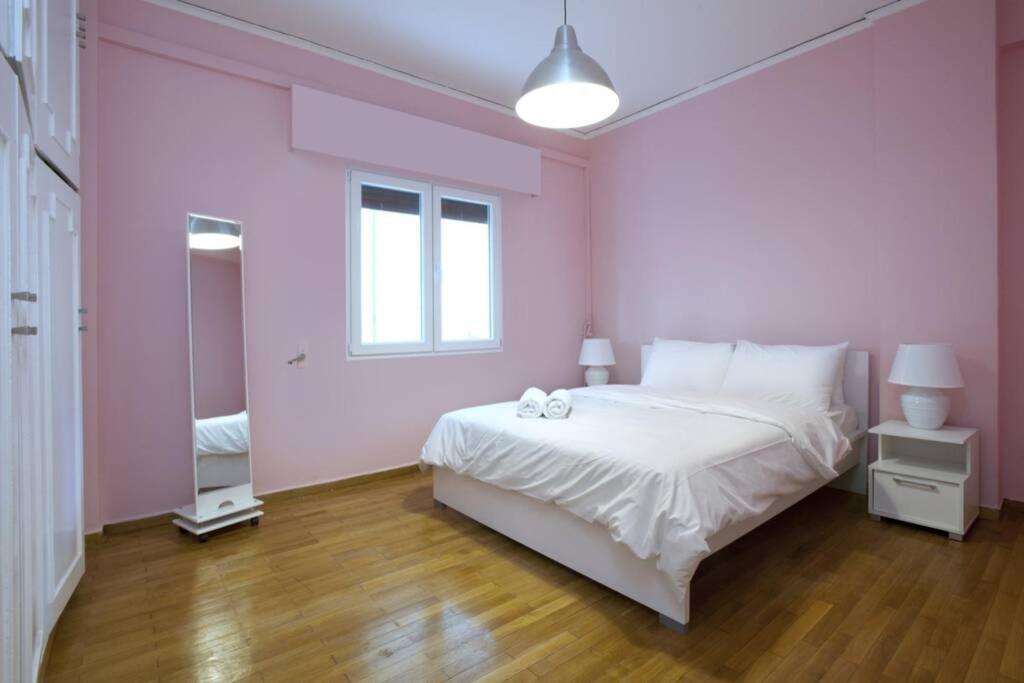 Palaio Faliro, A Bright And Spacious Apartment Atene Esterno foto