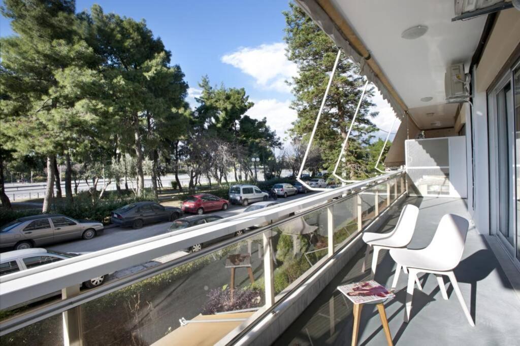 Palaio Faliro, A Bright And Spacious Apartment Atene Esterno foto