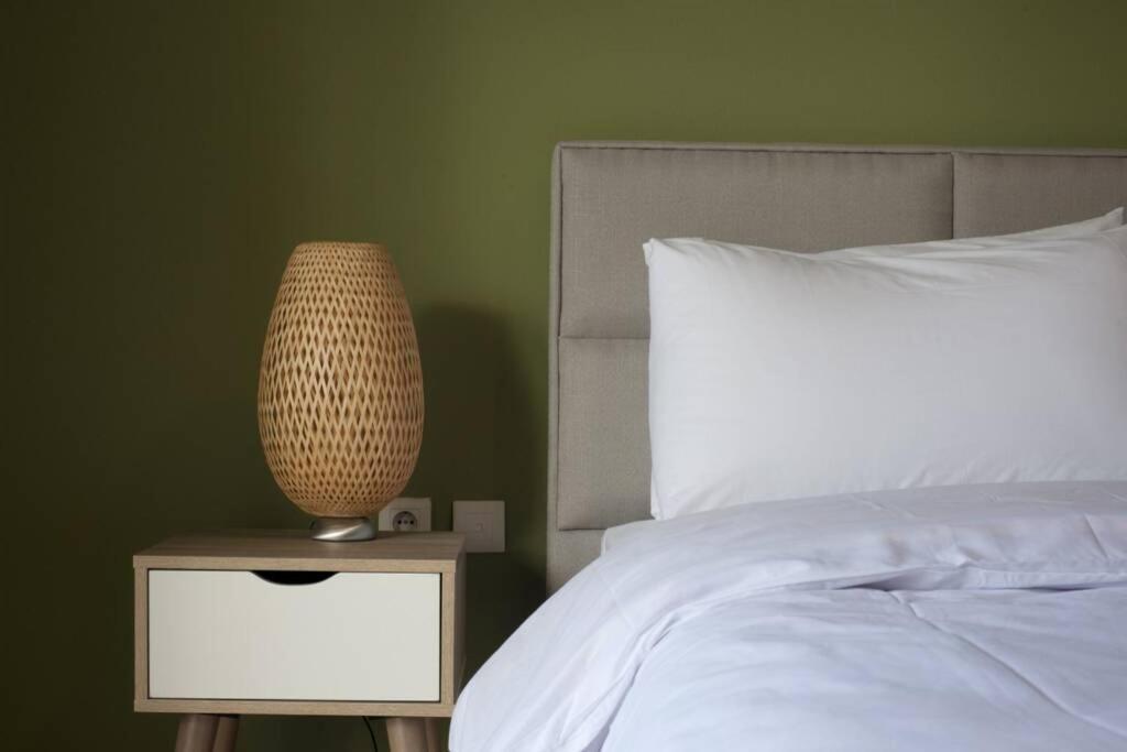 Palaio Faliro, A Bright And Spacious Apartment Atene Esterno foto