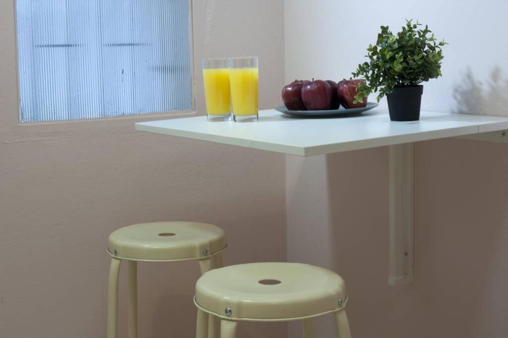 Palaio Faliro, A Bright And Spacious Apartment Atene Esterno foto